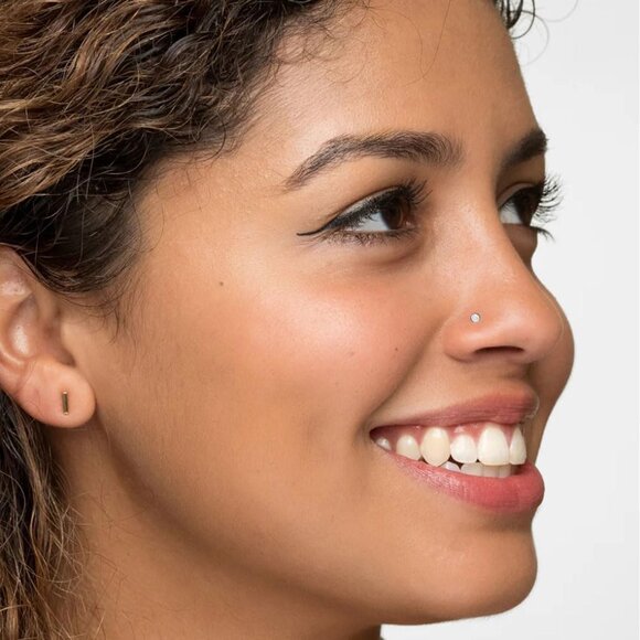 Classic Nose Rings in Surgical Steel with Cubic Zirconia - Ideal Gifting Set - Picture 3 of 7
